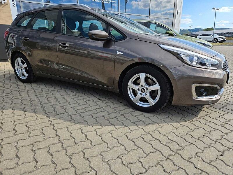 Kia cee'd Sporty Wagon cee&apos, d 1,6 GDI SW Edition 7 / Alu / PDC /