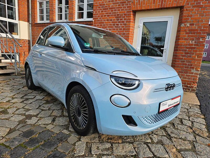 Fiat 500e Icon - LED - Navi - ACC