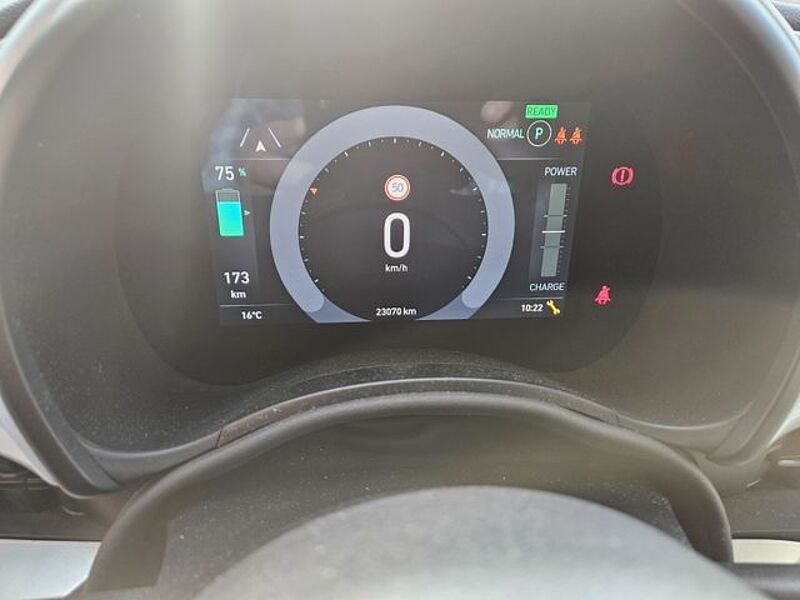 Fiat 500 Icon - LED Navi ACC StandHZG digitales Cockp