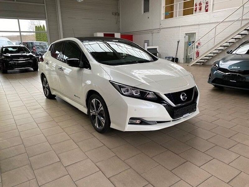 Nissan Leaf (ZE1) N-Connecta Winterpaket eFH ESP ABS Se