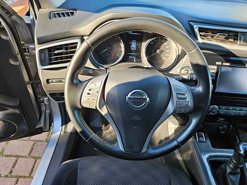 Nissan Qashqai N-Connecta 1.2 DIG-T 8-fach bereift Navi